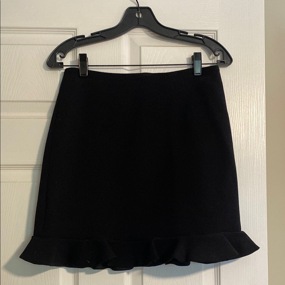 Elegant Black Ruffle Hem Skirt - French Connection